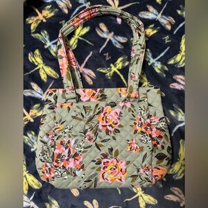 Vera Bradley Multi-compartment shoulder bag in Rosy Outlook